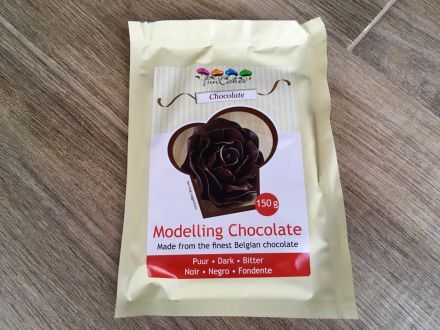 Modelovací čokoláda FunCakes - hořká
