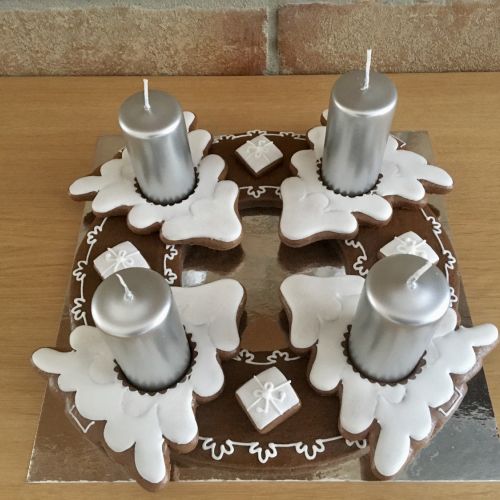 Stromečky s dárečky 80-001